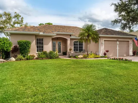 609 Wild Pine Way, Venice, FL 34292