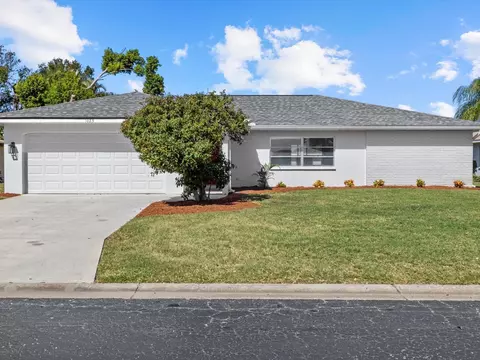 1025 Deer Run, Venice, FL 34293