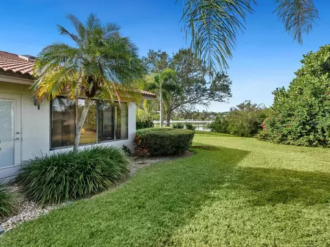 3871 Wilshire Cir W #119, Sarasota, FL 34238