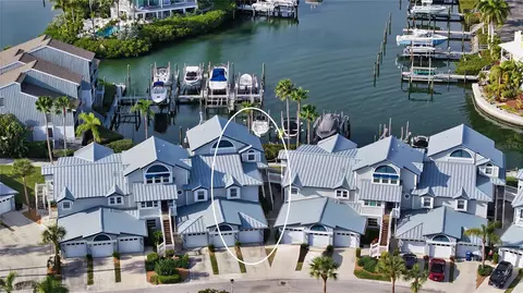 1355 Siesta Bayside Dr #1355-F, Sarasota, FL 34242