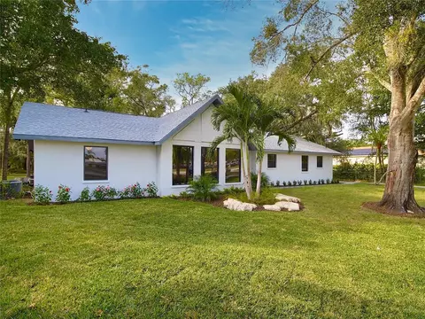 3520 57th St E, Bradenton, FL 34208