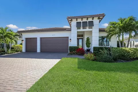 8977 Bernini Pl, Sarasota, FL 34240