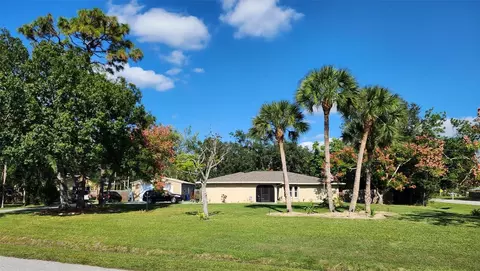 1304 Guardian Dr, Venice, FL 34292
