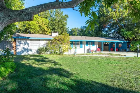 2709 Tangelo Dr, Sarasota, FL 34239