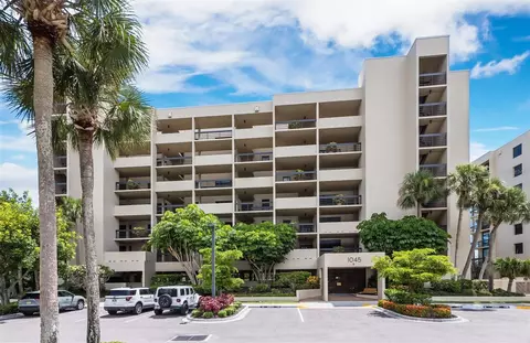 1045 Gulf Of Mexico Dr #501, Longboat Key, FL 34228