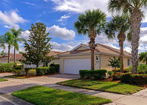 2133 Burgos Dr, Sarasota, FL 34238