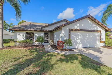 7107 52nd Dr E, Bradenton, FL 34203