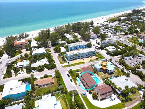 3801 4th Ave #3, Holmes Beach, FL 34217
