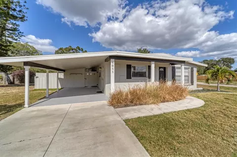 5055 Lahaina Dr, Sarasota, FL 34232