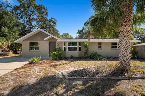 2520 Hyde Park St, Sarasota, FL 34239