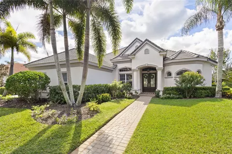 5328 Hunt Club Way, Sarasota, FL 34238