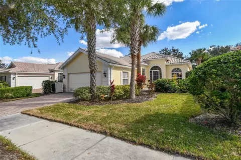 5829 Ferrara Dr, Sarasota, FL 34238