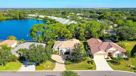7067 Treymore Ct, Sarasota, FL 34243