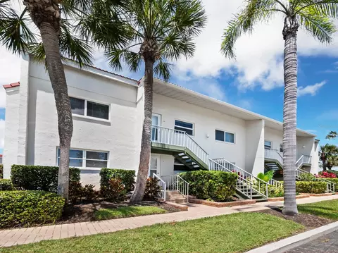 7105 Gulf Of Mexico Dr #11, Longboat Key, FL 34228