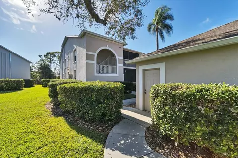 9611 Castle Point Dr #921, Sarasota, FL 34238