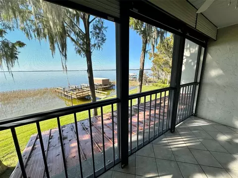 60 King St #5, Eustis, FL 32726