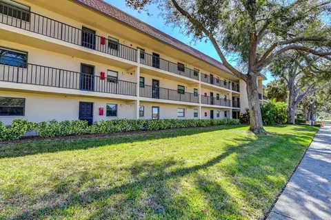 104 Capri Isles Blvd #310, Venice, FL 34292