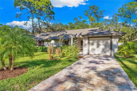 4623 Oak Forest Dr E #19, Sarasota, FL 34231