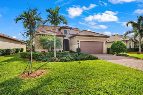 16916 Pelham Pl, Lakewood Ranch, FL 34202