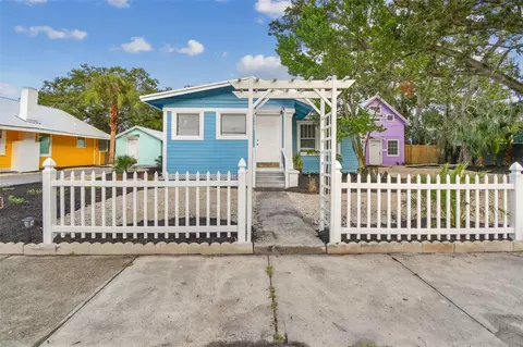 1419 10th St W, Bradenton, FL 34205