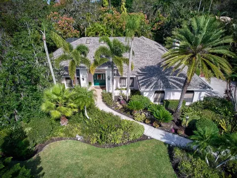 7754 Silver Bell Dr, Sarasota, FL 34241