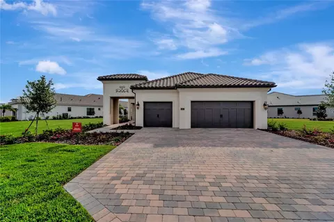 425 Bocelli Dr, North Venice, FL 34275