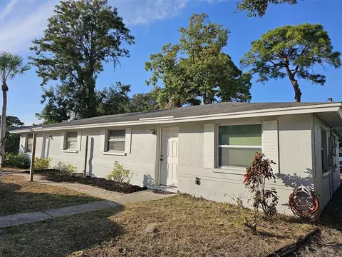 707 63rd Avenue Dr W, Bradenton, FL 34207
