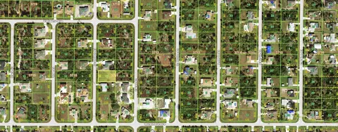 6218 Grandeur St, Englewood, FL 34224