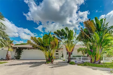 7219 Westmoreland Dr, Sarasota, FL 34243