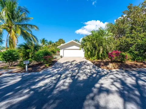 172 Sea Anchor Dr, Osprey, FL 34229