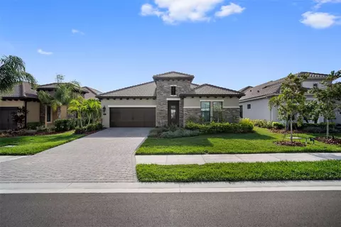 220 Corelli Dr, Nokomis, FL 34275