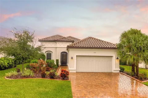 9742 Highland Park Pl, Palmetto, FL 34221