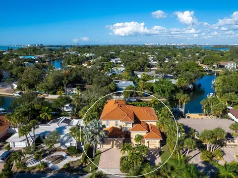 701 Treasure Boat Way, Sarasota, FL 34242