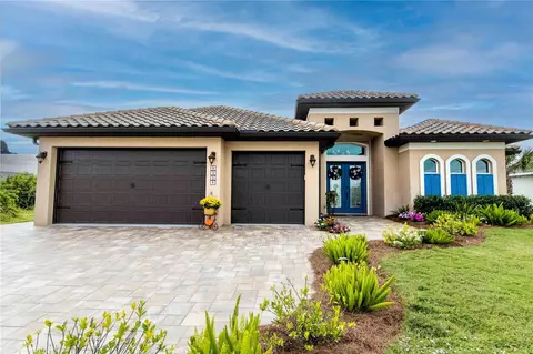 9325 Panama Cir, Port Charlotte, FL 33981