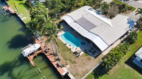711 Emerald Harbor Dr, Longboat Key, FL 34228