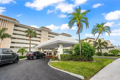 1150 Tarpon Center Dr #209, Venice, FL 34285
