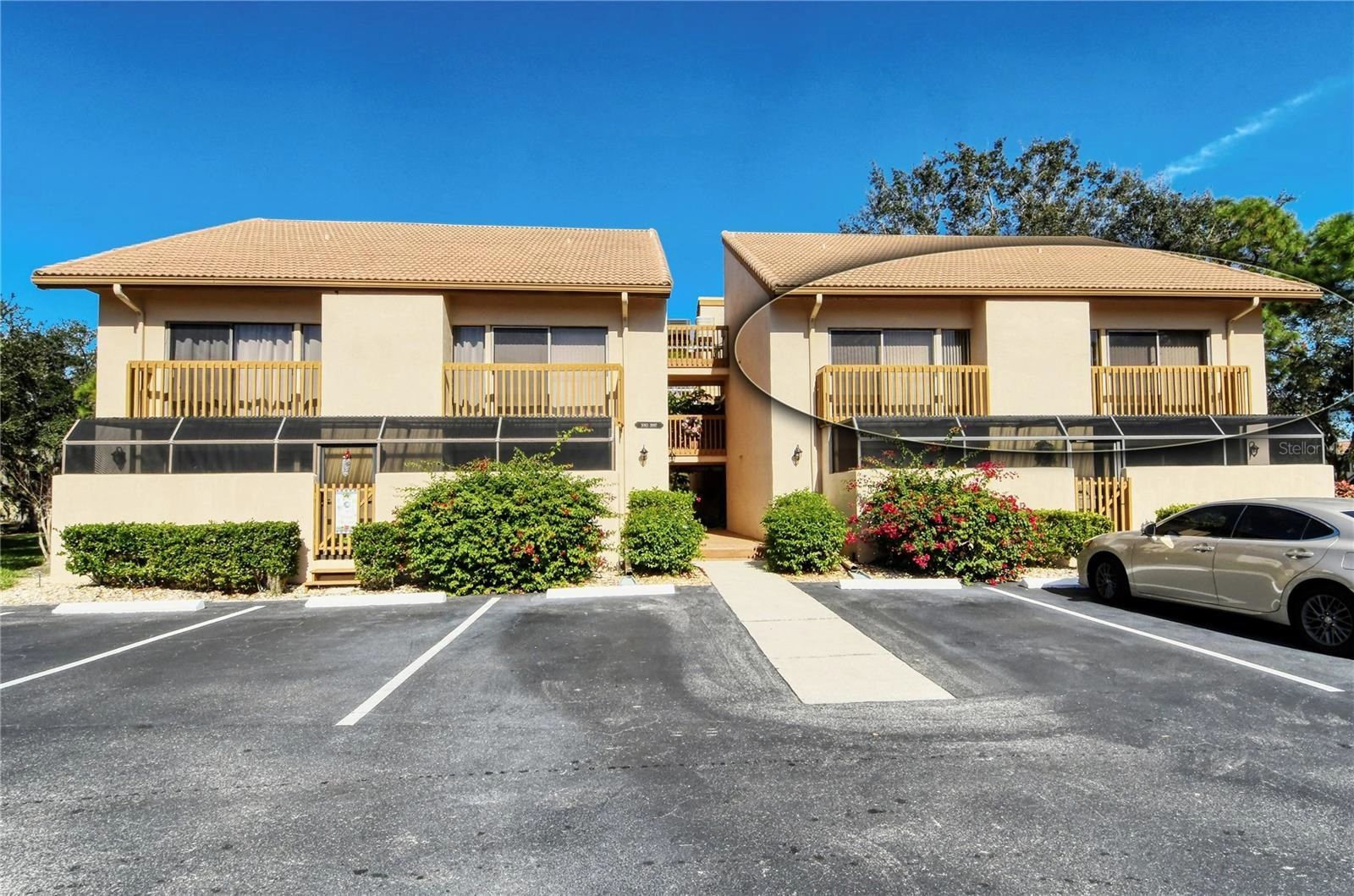 3097 Willow Green Dr Unit 32  