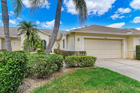 5836 Cottonwood St, Bradenton, FL 34203