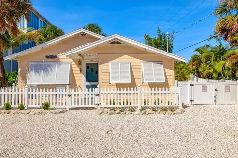 118 Palmetto Ave, Anna Maria, FL 34216