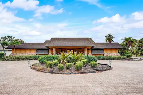 6594 Augusta Blvd, Seminole, FL 33777