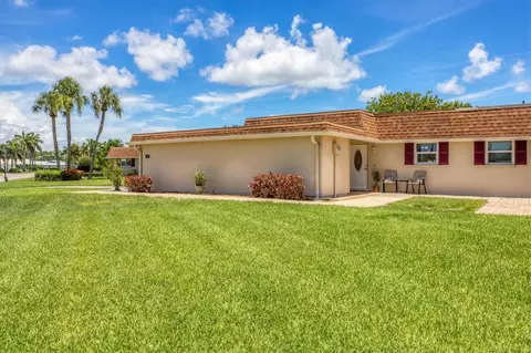 911 Village Green Pkwy, Bradenton, FL 34209