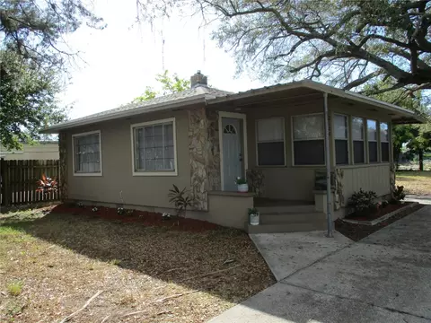2124 S 13th St W, Bradenton, FL 34205
