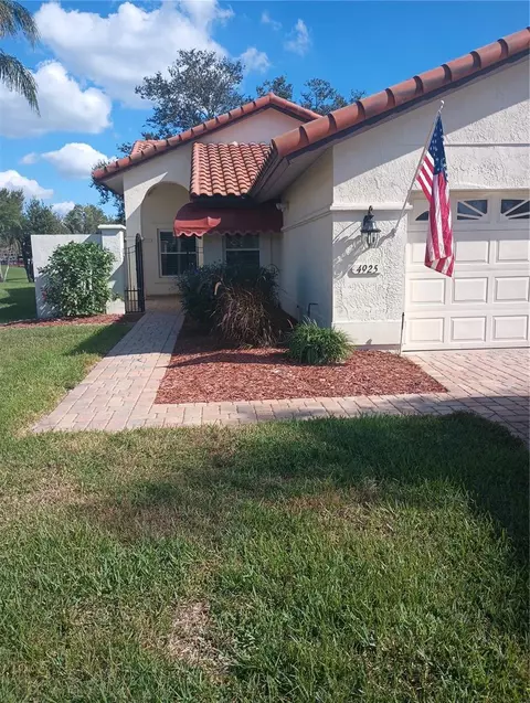 4925 Clubview Ct E, Bradenton, FL 34203