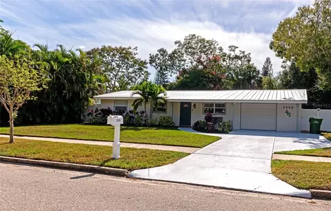 2350 Hyde Park St, Sarasota, FL 34239