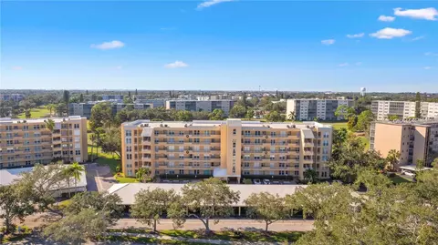 3730 Pinebrook Cir #601, Bradenton, FL 34209