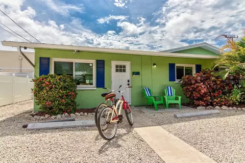 3201 6th Ave #A, Holmes Beach, FL 34217
