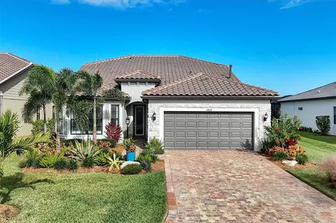 17819 Northwood Pl, Lakewood Ranch, FL 34202