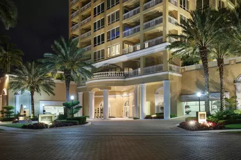 35 Watergate Dr #805, Sarasota, FL 34236