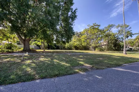 456 Acacia Dr, Sarasota, FL 34234
