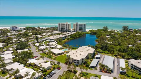 105 Whispering Sands Dr #V-48, Sarasota, FL 34242
